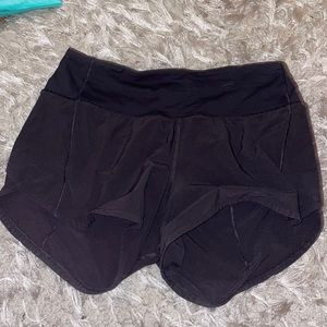Lululemon Black Speed Up Shorts Size 4 Tall